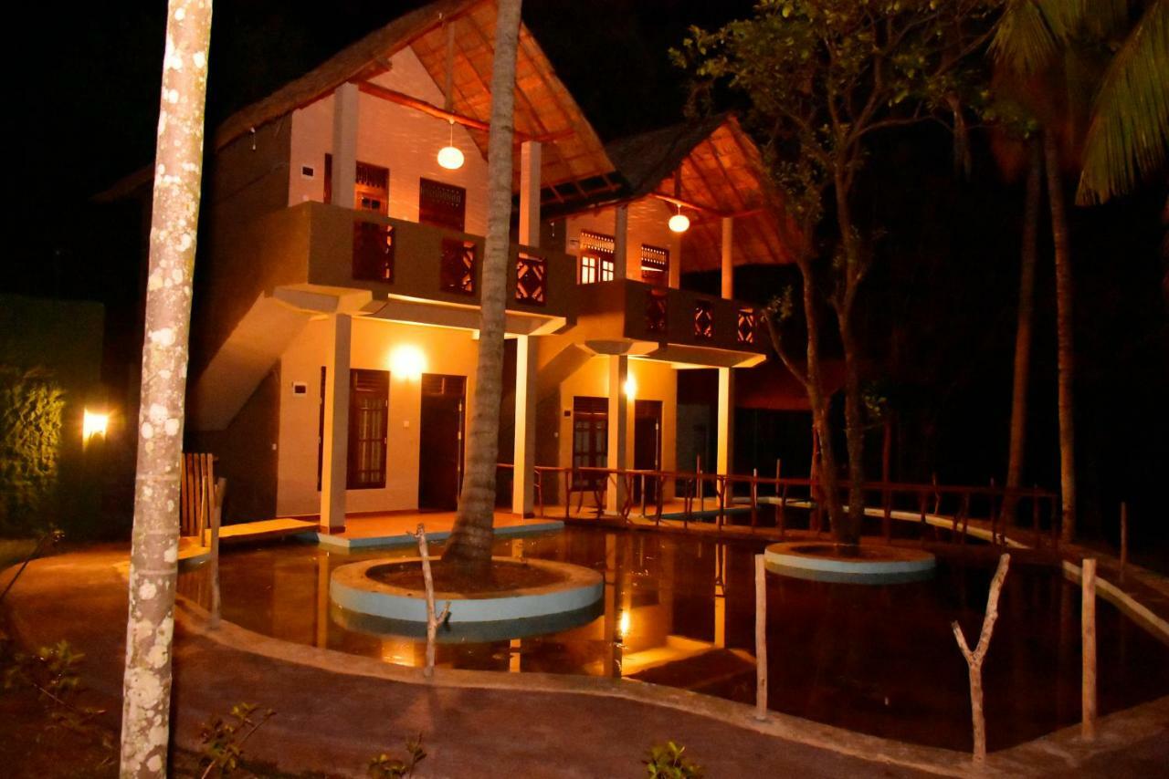 Pelican Lake Udawalawe Dış mekan fotoğraf